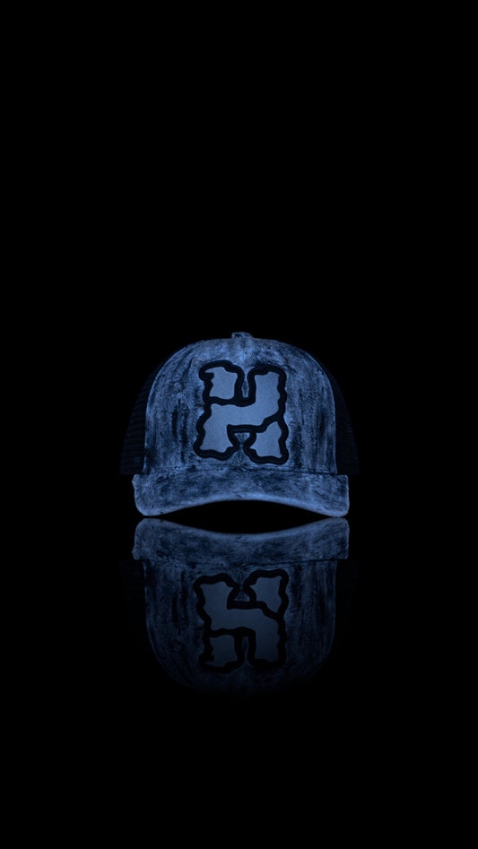D€$TRØ1D D4RK GR4Y BL4CK P41NT C4P