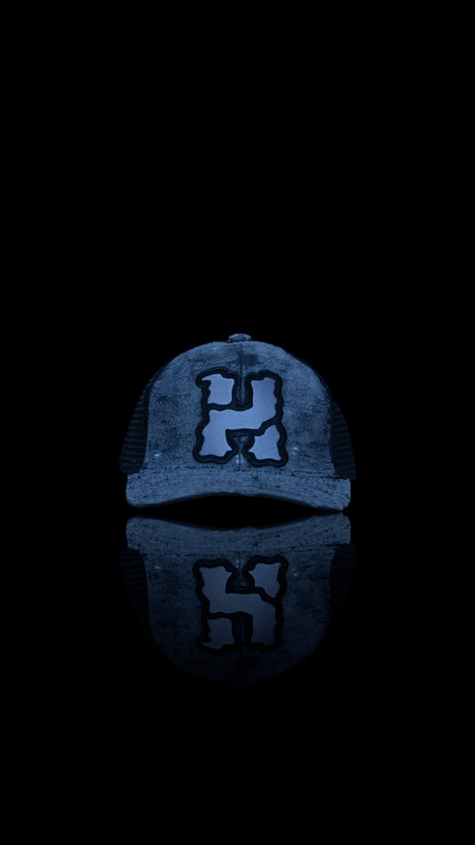D€$TRØ1D D4RK GR4Y BL4CK C4P